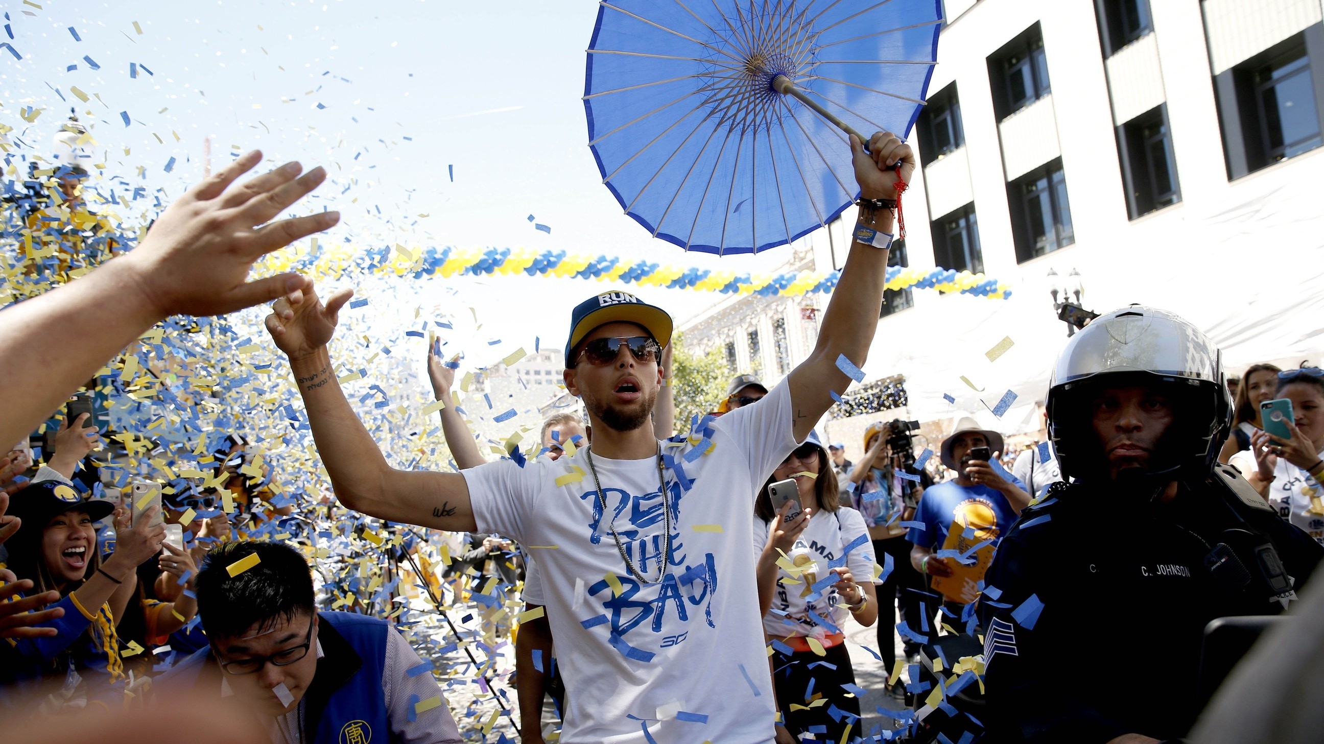 开运体育入口-蒂姆连续七场比赛得分超过挺进下一轮波士顿凯尔特人扳平良机备战NBA季后赛，菲尼克斯太阳赛后防线松动瞬间刷屏的简单介绍