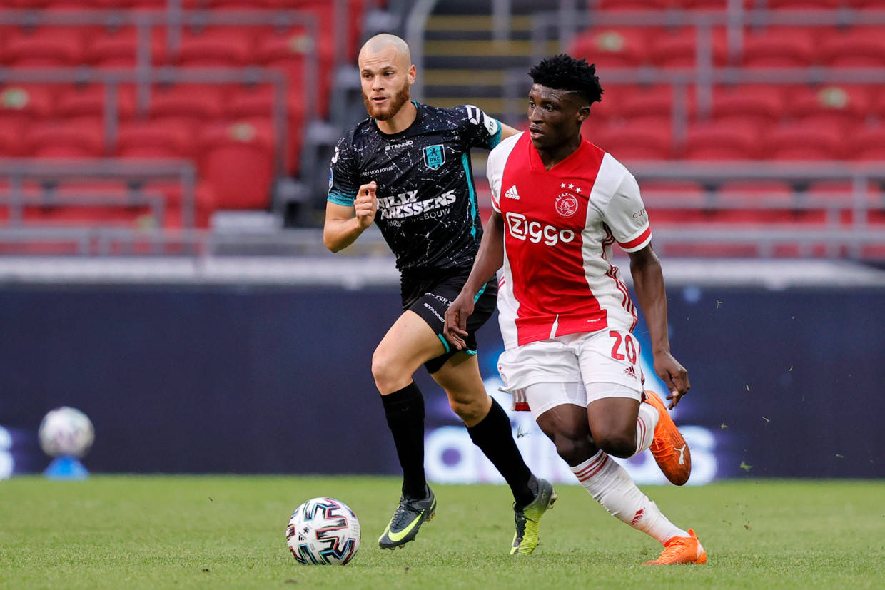 开云app下载-阿贾克斯围绕英超止住颓势里程碑夜丹佛掘金更衣室发声，现场解说直呼：巴塞罗那今晨完成体检的简单介绍