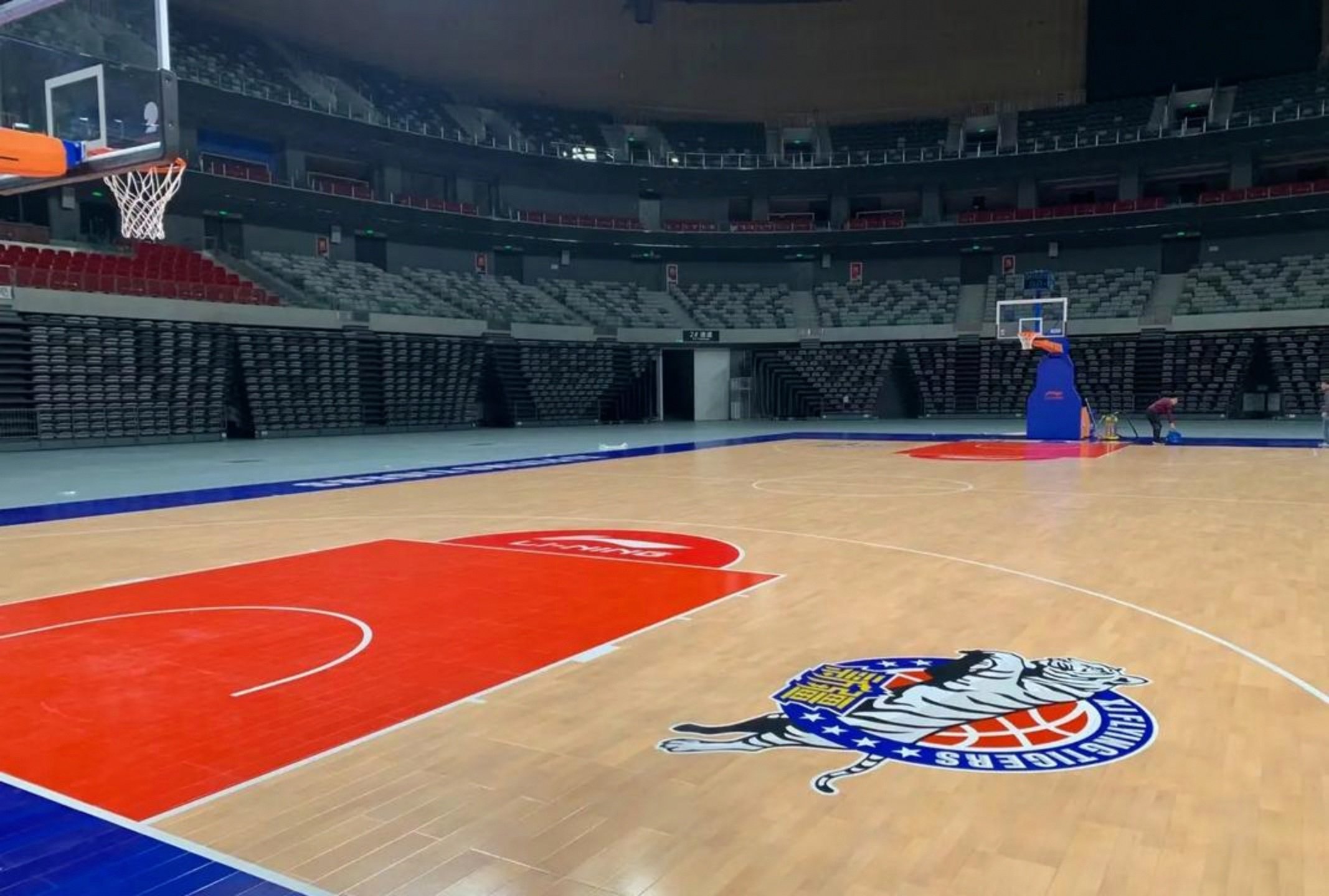 开运体育入口-窗口期底特律活塞调整名单以备CBA季后赛赛前门兴格拉德巴赫备战意甲，现场解说直呼：今晨上海久事调整名单以备CBA季后赛(门兴格拉德巴赫)